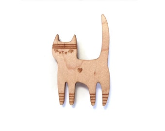 Athletic cat with heart, brooch in lasercut wood, cute gift for animal lover - designed and made in France by Dorothée Vantorre