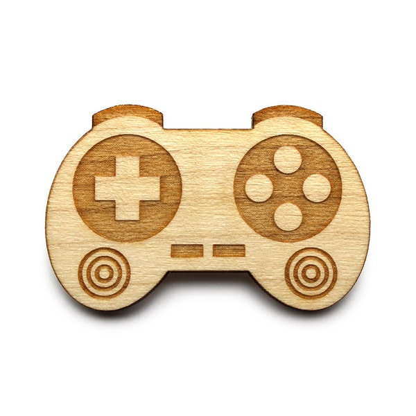 Broche Manette - bijou geekette - accessoire geek - jeu vidéo - bijou graphique - bois d'érable gravé au laser