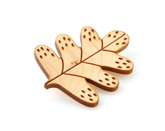 Broche Feuille d'automne en bois d'érable massif gravé au laser - bijou chaleureux naturel - cadeau d'amitié