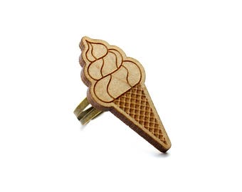 Italian ice cream ring - wooden food jewelry - lasercut maple wood - graphic kitsch retro vintage ring - summer jewellery - holidays - beach