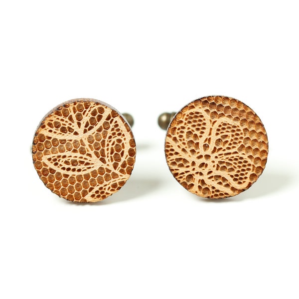 Boutons de manchette dépareillés à motif de dentelle rétro en bois gravé au laser - feuilles et fleur - accessoire mariage - marié témoin