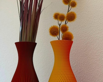 Modern 3D vase with grooves for your home