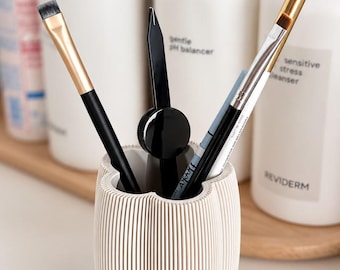 Modern Makeup Brush Holder | Organizer for Makeup Brushes, Cosmetics & Pencils | 3D Printed