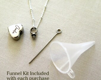 Collana Ciondolo Urna In Argento 925 Per Ceneri Di Animali Domestici - Zampa Di Cane Con Incisione "Forever In My Heart" - Gioiello Ricordo Regalo Per Donne