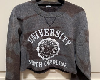 Cropped Vintage Crewneck University of North Carolina Sweatshirt Dark Grey Tie Dyed Cut Off College Apparel UNC Pride