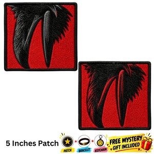 Geborduurde patch met zwarte kraai en raaf, gotisch rood-zwart vogelontwerp, stoffen applicatie, jas, rugzak, kledingpatch, set van 2