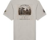 South Africa 2026 Expedition T-Shirt mit Erdmännchen-Motiv – Produktbild 19