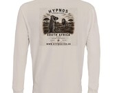 South Africa 2026 Expedition Langarmshirt aus Bio-Baumwolle mit Erdmännchen-Motiv – Produktbild 4
