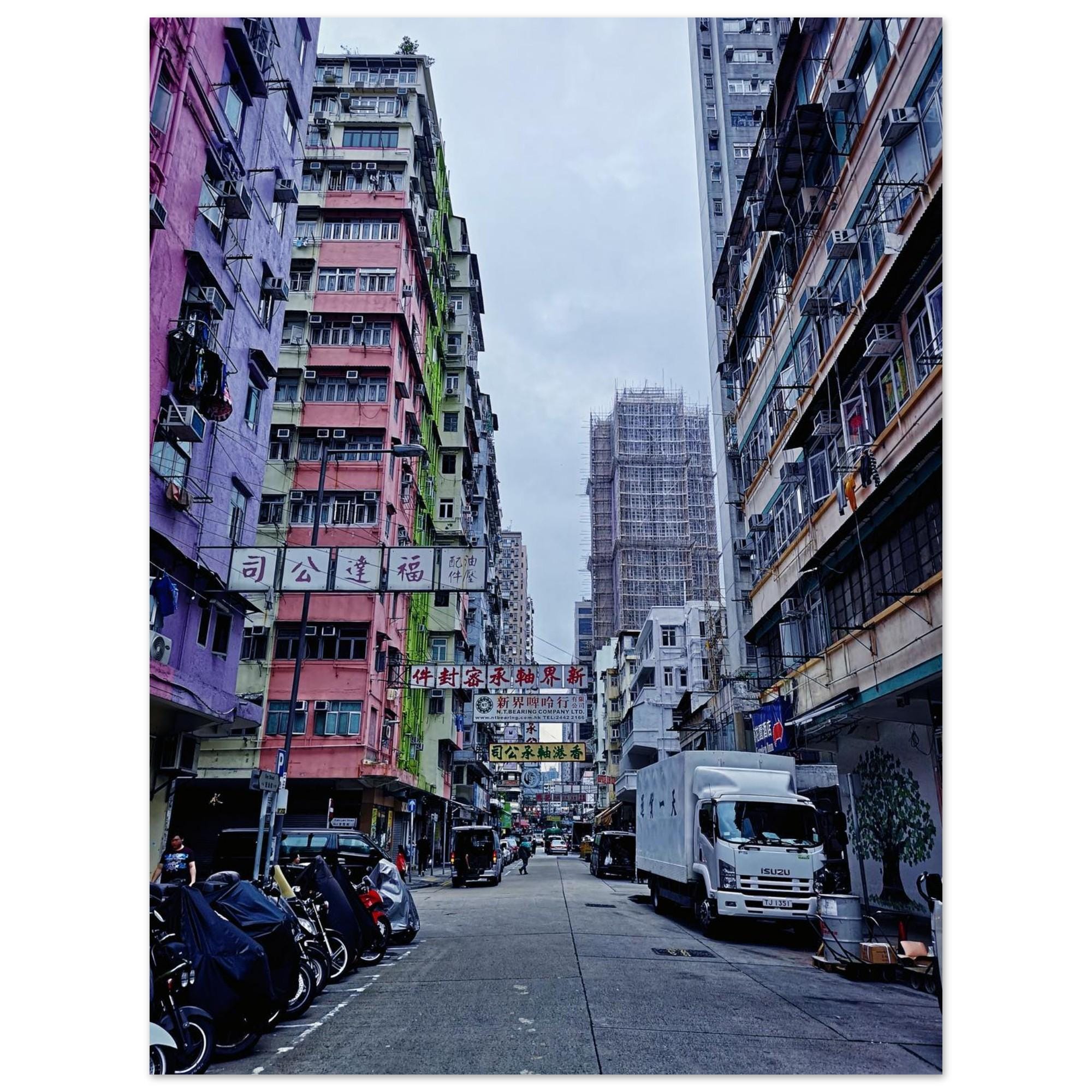 Straßenszene in Hongkong – Fine-Art-Print auf Aluminium | HypnosTravelArt