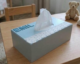 Personalisierte Taschentuchbox aus Holz – Individuell gestaltete Kinderzimmerdekoration – Geschenk zur Babyparty
