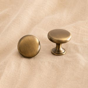 Antique Bronze Cabinet Pulls - Round Knob