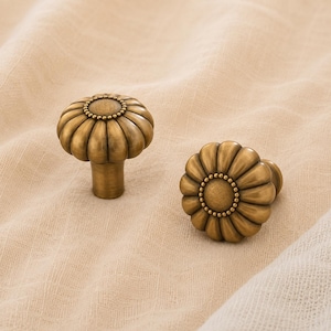 Antique Pumpkin Cabinet Knob, Brushed Brass Drawer Knob, Antique Brass Kitchen Cabinet Knob