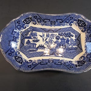 Buffalo Pottery 1911 Relish Tray** Blue Willow Pattern* Semi Vitreous Pottery  Lovely Vintage Condition** Wonderful Bright Transfer Pattern