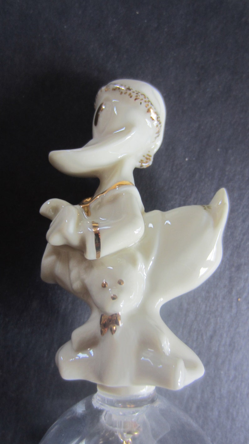 Porcelain And Crystal Bell *** Ivory China *** Gold Trim *** 1998/'s LENOX DONALD DUCK Disney Bell