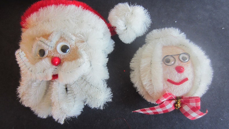 VINTAGE CHENILLE PIPECLEANER Santa , Mrs. Claus and 2 Candy Canes Magnets* Pipe Cleaners and Styrofoam * Christmas Tree Ornaments **1970's bild 4