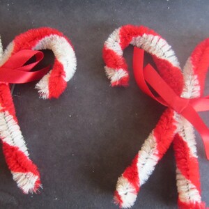 VINTAGE CHENILLE PIPECLEANER Santa , Mrs. Claus and 2 Candy Canes Magnets* Pipe Cleaners and Styrofoam * Christmas Tree Ornaments **1970's bild 6