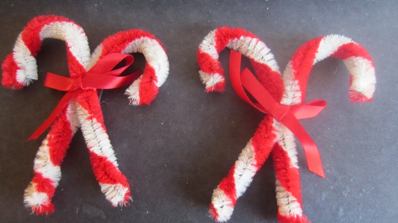 VINTAGE CHENILLE PIPECLEANER Santa , Mrs. Claus and 2 Candy Canes Magnets* Pipe Cleaners and Styrofoam * Christmas Tree Ornaments **1970's bild 6