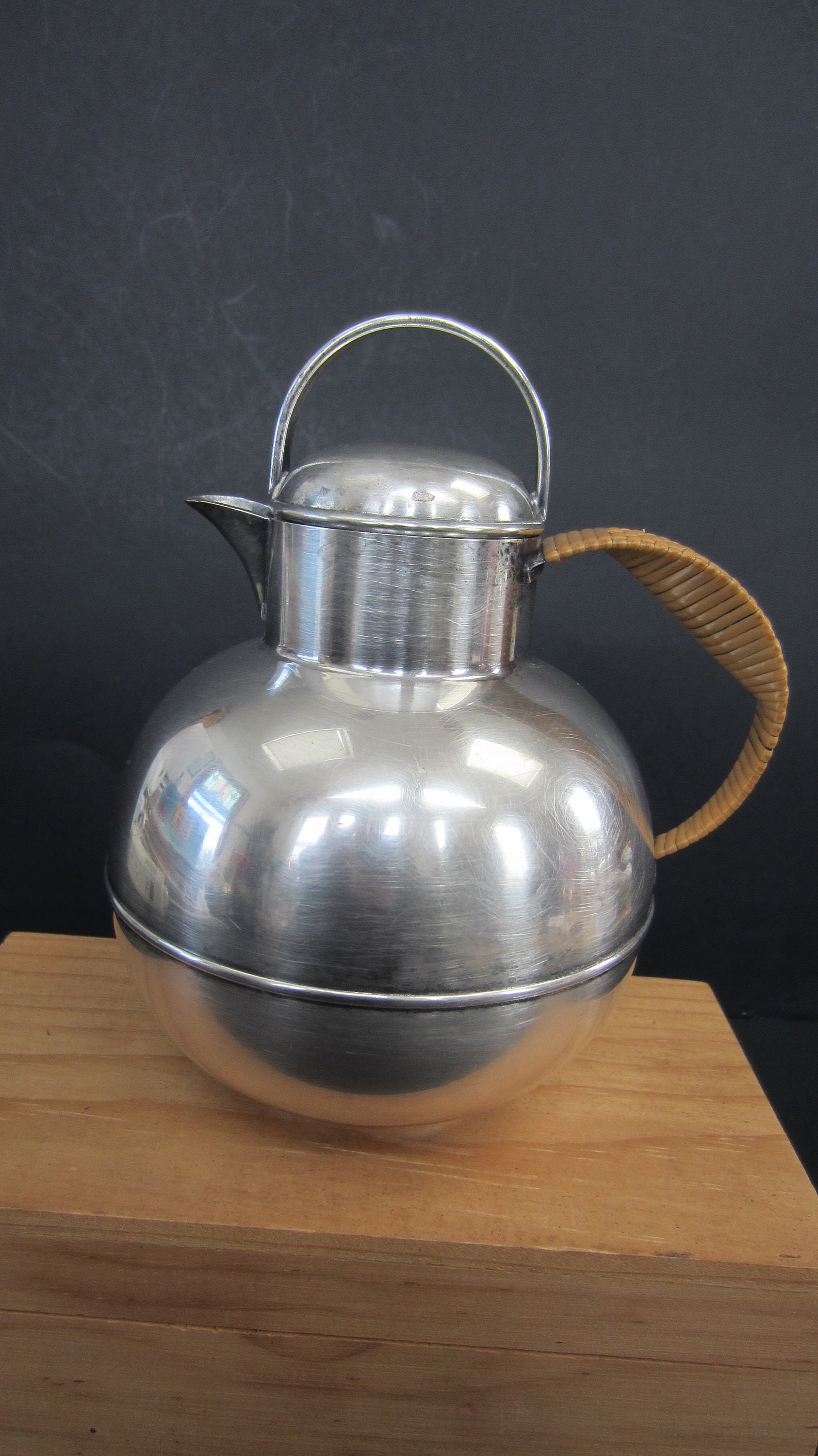 Stainless Steel Spout Kettle - 1 Gallon, Brewing Coffee and Tea - Lehman's