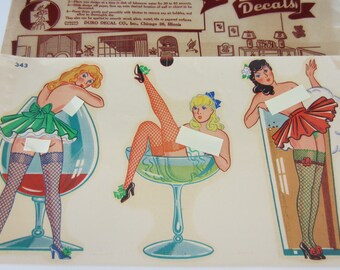PIN UP GIRLS ** Duro Decals **Vintage  1940's** 3 Girls On A Decal** Original Paper Sleeve** Great Condition**Risque Ladies**