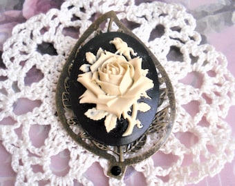 Broche, style rétro / vintage, camée résine / laiton, noir / ivoire, feuille / fleur, Rose