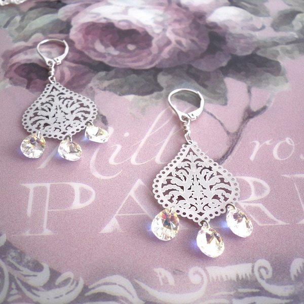 Boucles d'oreilles / dormeuses, style oriental / cristal, perles nacrées / argent 925, argent / aurore boréale, Madinina Silver