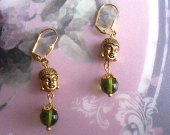 Boucles d'oreilles / dormeuses, style vintage / Victorien , vert olive / bronze, verre de bohême / laiton, Bûddha Affaire 2