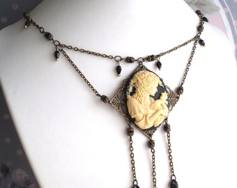 Necklace, crystal/bronze brass, Romantic/Victorian style, black/bronze, Lady Vespasia Cumming