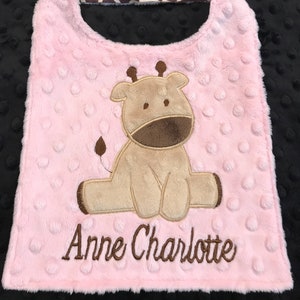 GIRAFFE BIB/Pink Giraffe Bib/giraffe/girls baby bib/pink minky bib/baby giraffe/giraffe nursery/zoo/zoo animals/personalized bib/girls bib