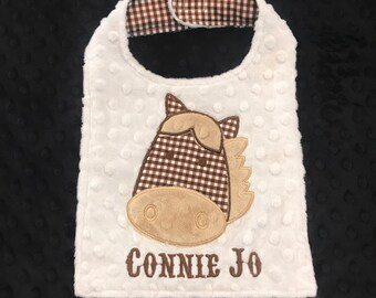 HORSE BIB/white Horse Baby Bib/horse/newborn horse bib/cowboy bib/pony/pony bib/minky bib/boys minky bib/personalized horse bib