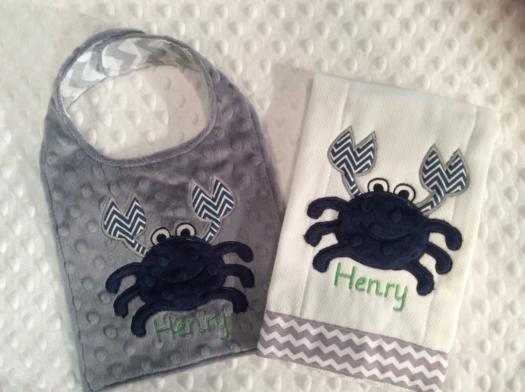 Cute Crab Shape Wool Baby Bib – Soft Absorbent Feeding Bib main image 1