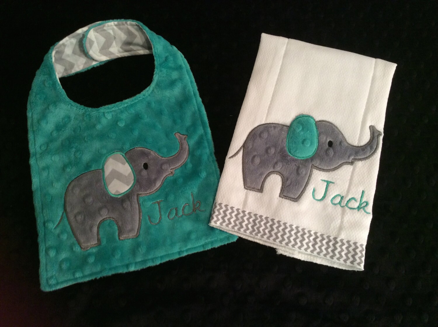 Elephant Basic Bib & Burp Set,
Pink main image 0