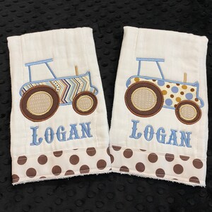 Tractor Burp CLOTH/tractor/farm baby gift/burp cloth set/baby shower gift/farm/boys burp cloth/farm burp cloth/tractor burp/farm tractor