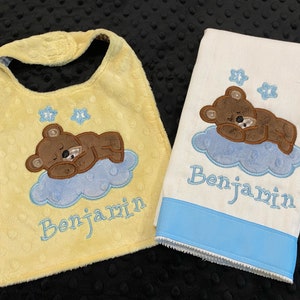 Bear BIB SET/bear Burp and Bib/bear bib/bear burp cloth/ farm nursery/teddy bear bib/personalized bear bib/gender neutral bib/bear/teddybear