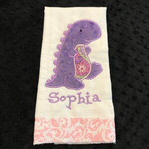 DINOSAUR BURP CLOTH/dinosaur/dinosaur burp cloth/burp cloth/gender neutral burp cloth/girls burp cloth/baby shower gift/monogram burp/