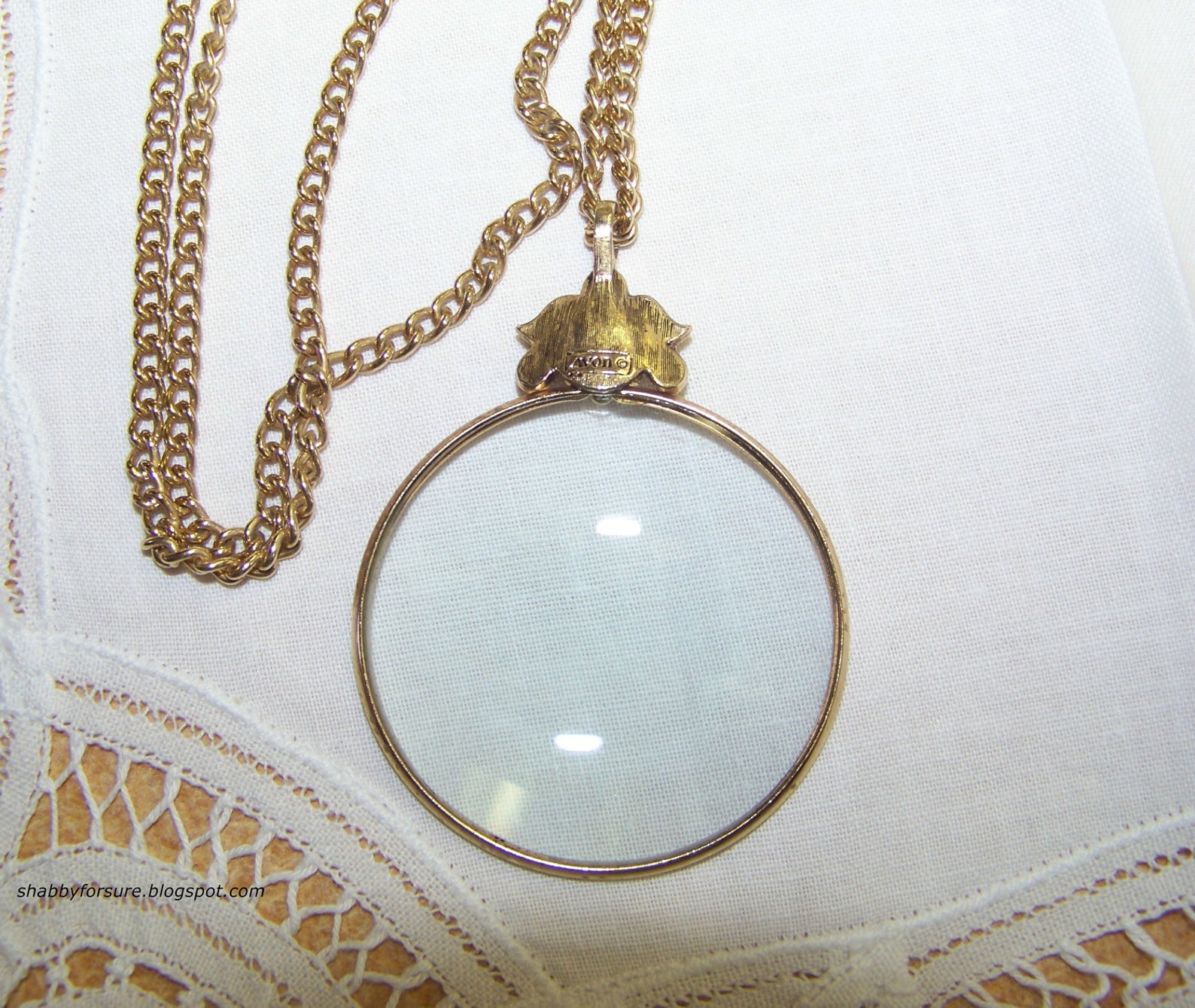 Avon Magnifying Glass Necklace / Pendant Vintage Gold Tone ca. Etsy