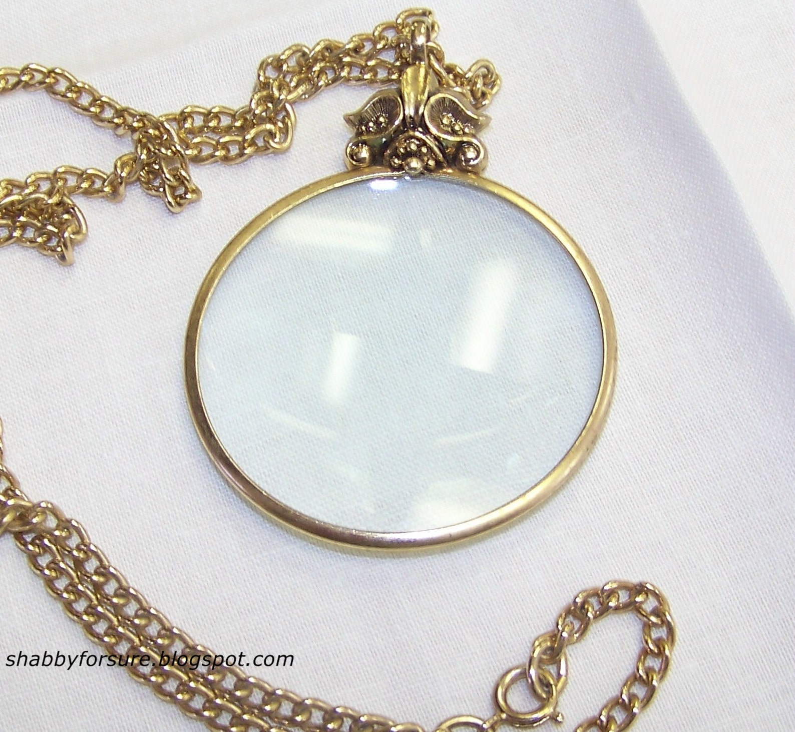 Avon Magnifying Glass Necklace / Pendant Vintage Gold Tone ca. Etsy