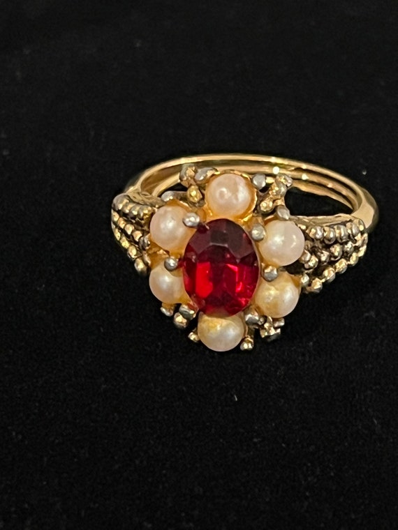 Avon Roseglow Ring with Faux Garnet and Pearls, Be