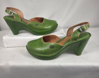 VTG Born Women Size US 7 Green Mary Jane Platfom Wedge Leather Slingback Shoe