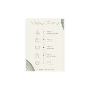 Könnte beinhalten: Eine Hochzeits-Zeitplan-Karte mit hellgrünem Hintergrund und salbeigrünen Aquarellakzenten. Sie zeigt eine vertikale Linie mit Herzmarkierungen sowie Symbole für eine Kirche, Ringe, Besteck, Gläser und eine Discokugel samt Zeitplan-Text.