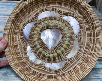 Vintage Marshall Islands Handwoven Kili Basket Tray Mother of Pearl Cowrie Shell