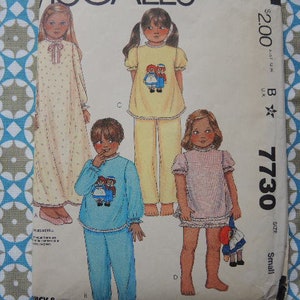 vintage 1980er McCalls Schnittmuster 7730 Mädchen Nachthemd und Schlafanzug Größe klein
