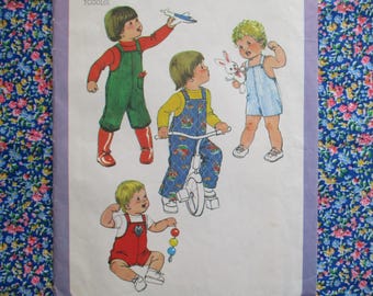 vintage jaren 80 eenvoud naaipatroon 8718 peuteroverall in twee lengtes: 6 m en 1 jaar