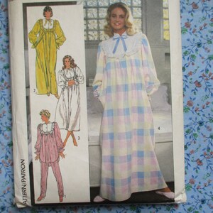 vintage eenvoud uit de jaren 80 naaipatroon 7816 mist nachthemd in twee lengtes en pyjama maat XL