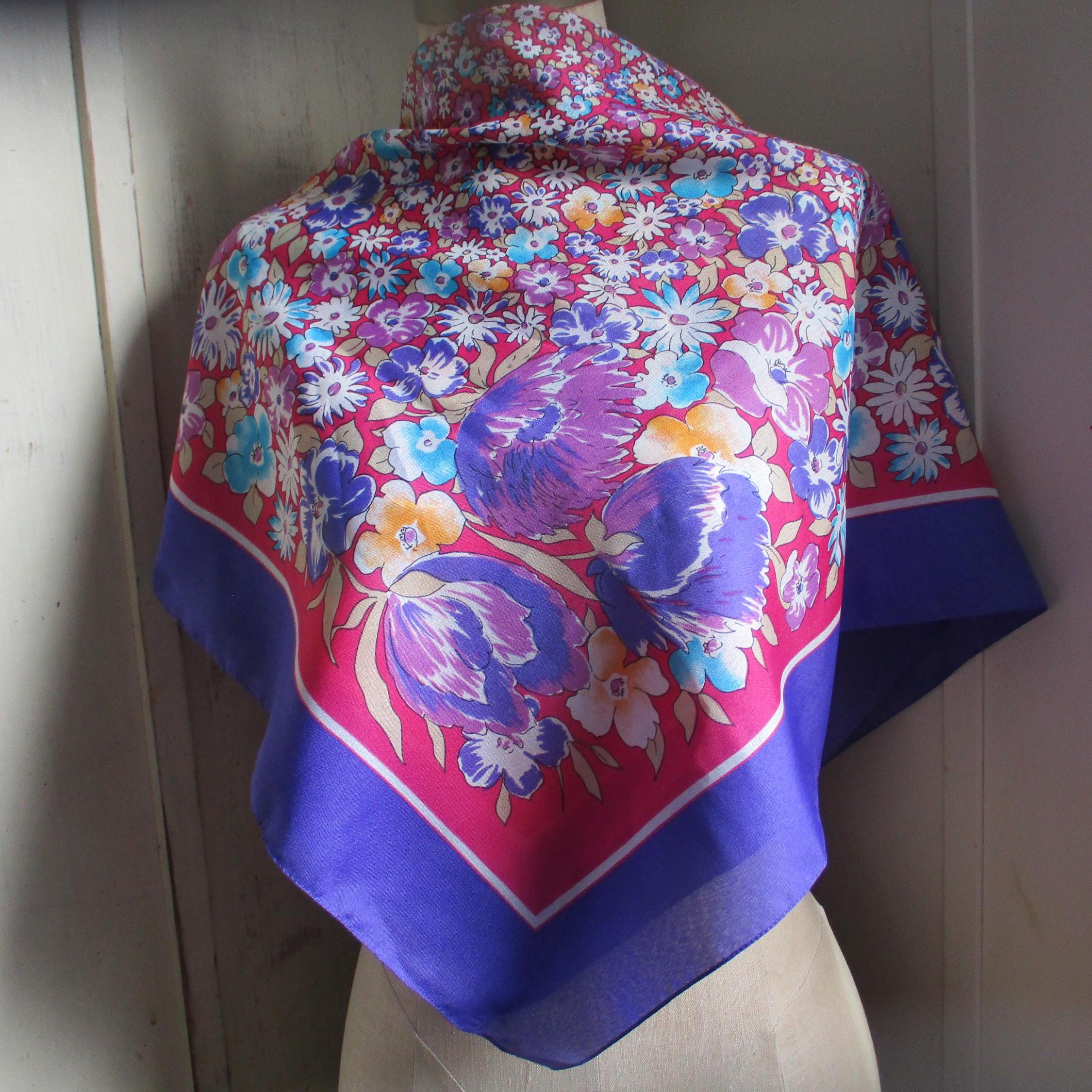 1980年代のヴィンテージポリエステルスカーフ、やや透け感のある紫の