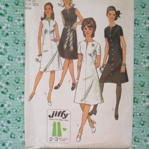 vintage 1970s Simplicity sewing pattern 9221 misses jiffy dress size 10
