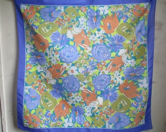 vintage 1980er seide polyester schal abstrakt floral blumen kornblume blau gelb orange waschbar made in Italy 30 x 31 cm