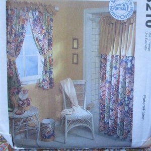 Vintage 1990er Jahre Schnittmuster McCalls 8210 UNCUT Badezimmer Essentials Duschvorhang Fenstervorhang Abwaschbecken Decken Badezimmer Taschentücherhalter