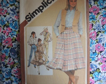 Patrón de costura vintage de los años 70, estilo western, para señoritas, con pantalones rectos, falda, camisa y chaleco forrado, talla 10, sin cortar.
