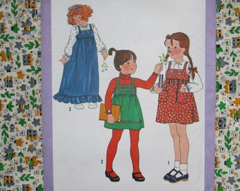 1970s Simplicity 8712 UNCUT Vintage Sewing Pattern Girls Pullover