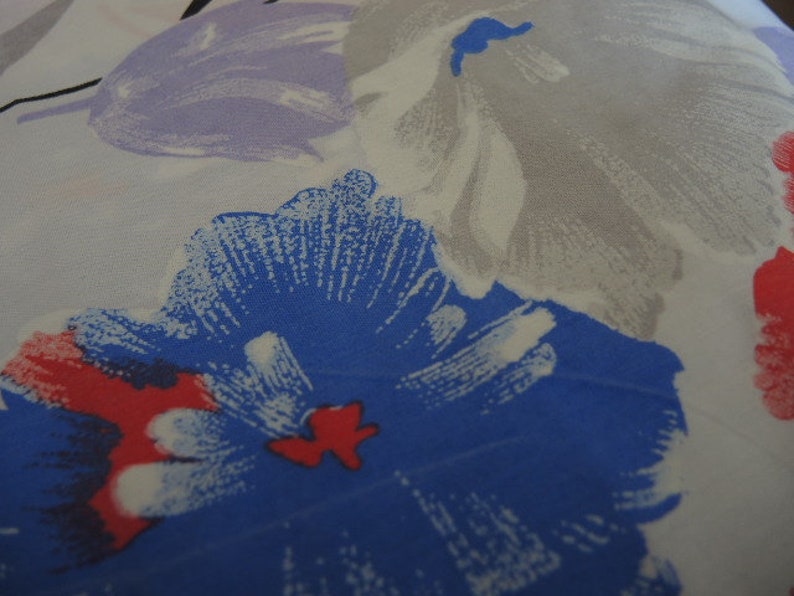 Vintage 1980s abstract floral fabric cotton polyester blend 46 inches wide BTY image 6